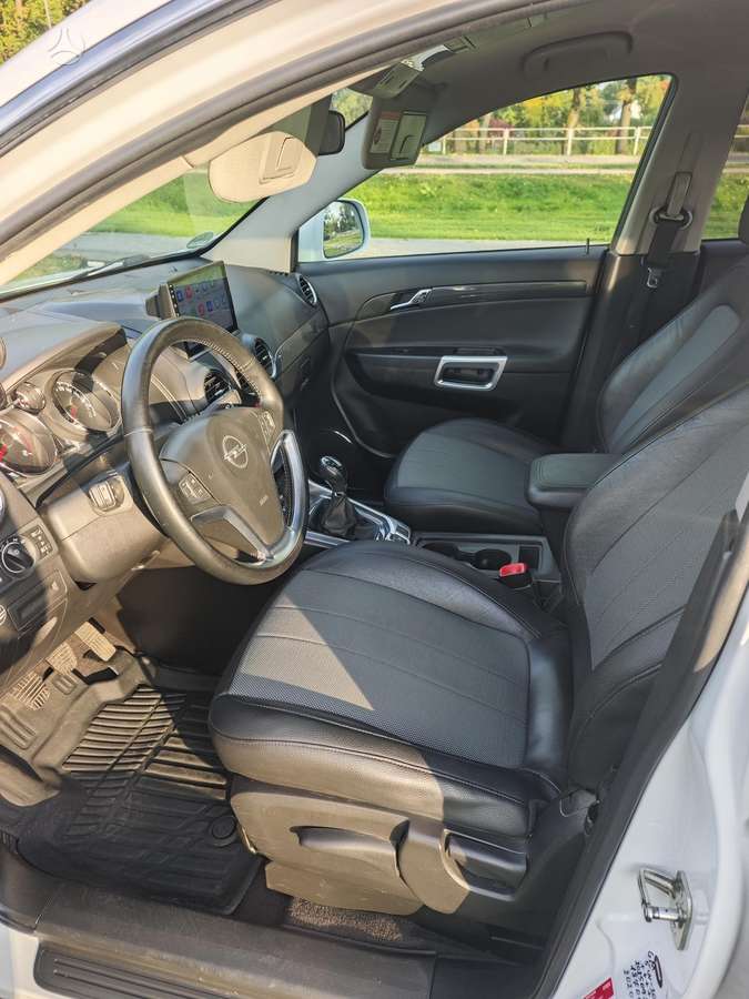 Opel Antara, 2.2 l., Внедорожник / Кроссовер