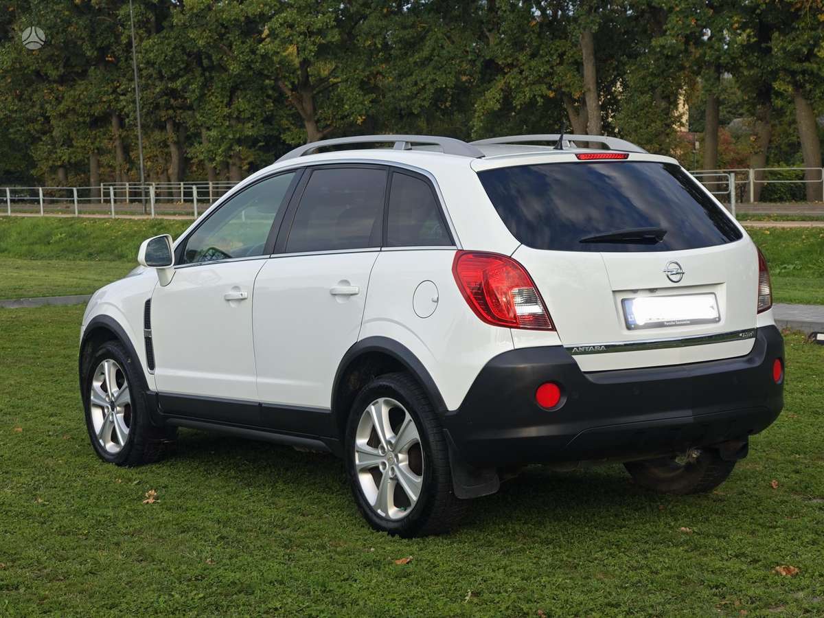 Opel Antara, 2.2 l., Внедорожник / Кроссовер