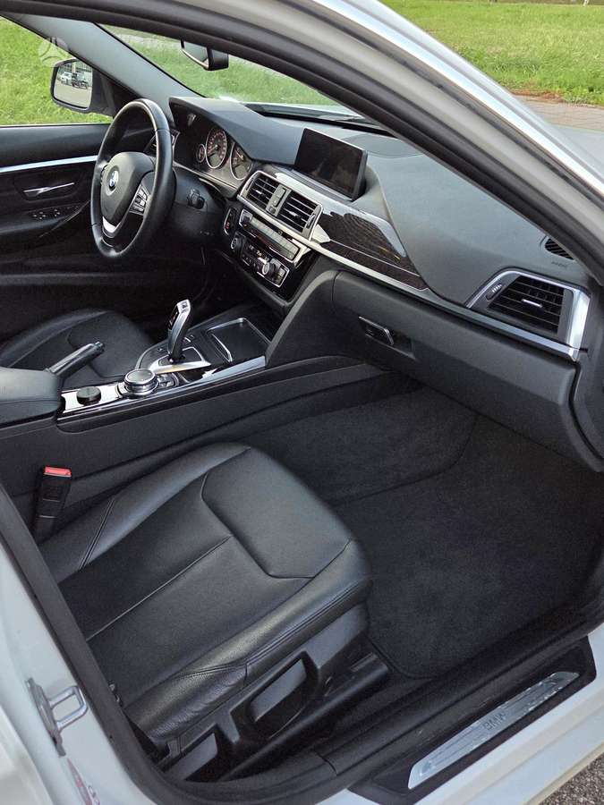 BMW 320, 2.0 l., universalas