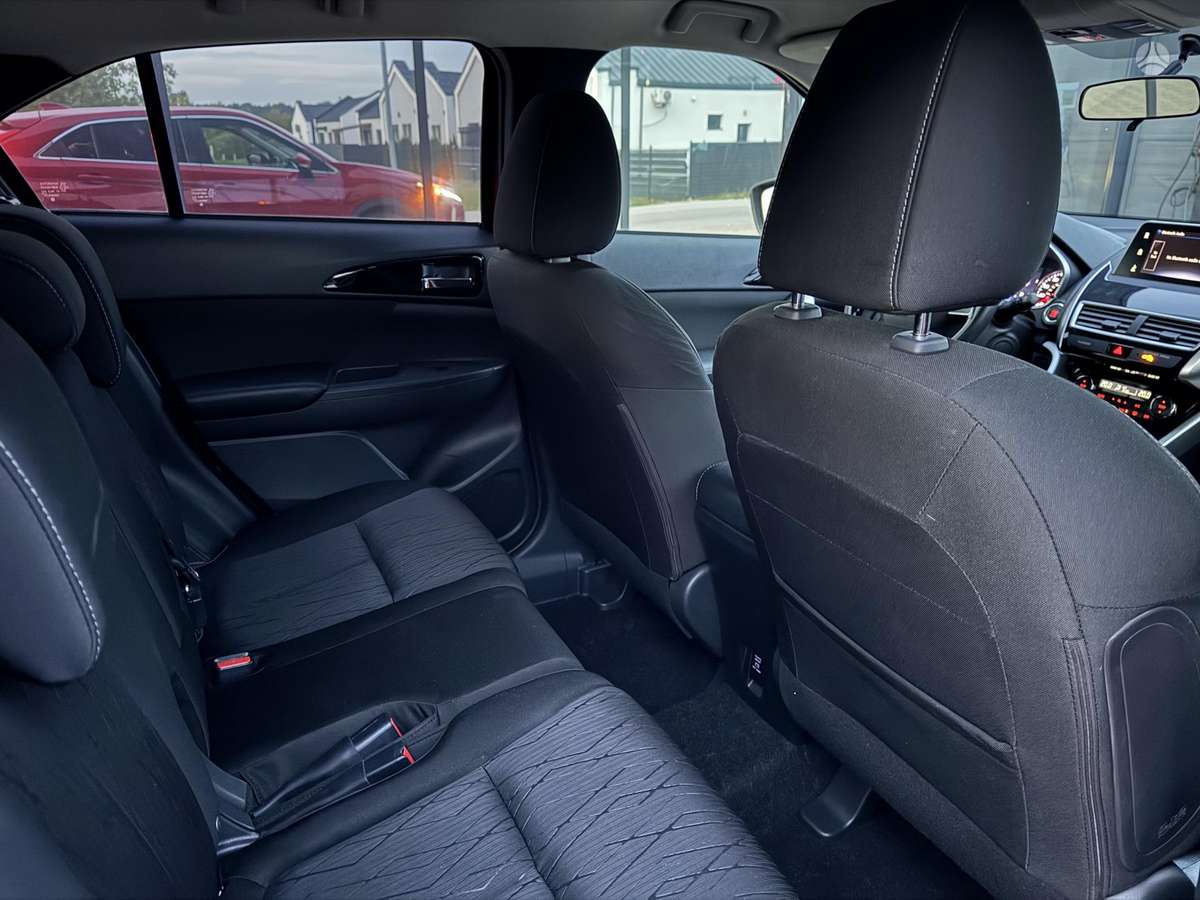 Mitsubishi Eclipse Cross, 1.5 l., Внедорожник / Кроссовер