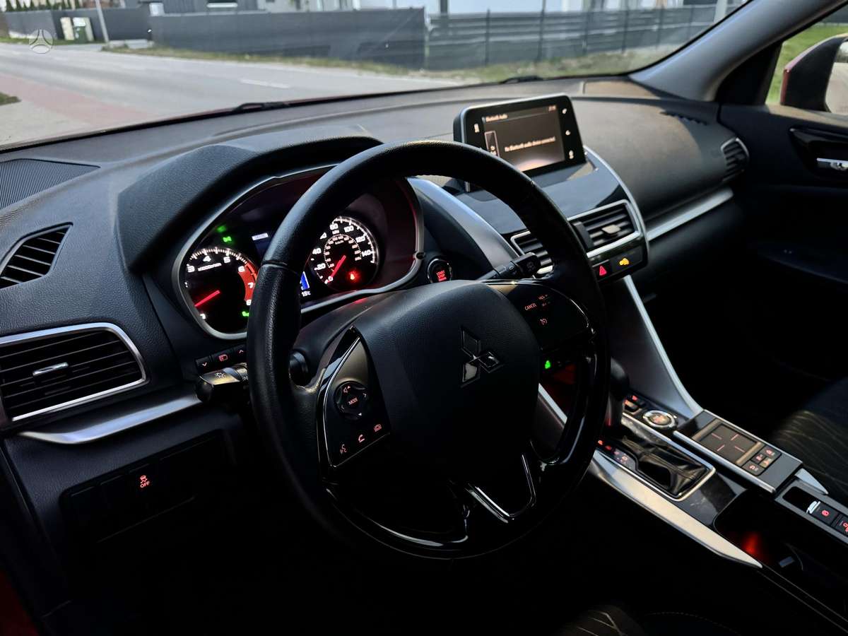 Mitsubishi Eclipse Cross, 1.5 l., Внедорожник / Кроссовер