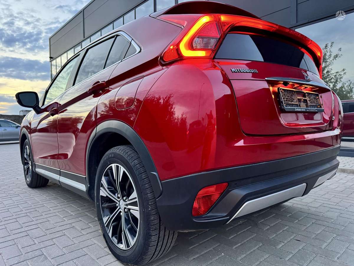 Mitsubishi Eclipse Cross, 1.5 l., off-road / crossover