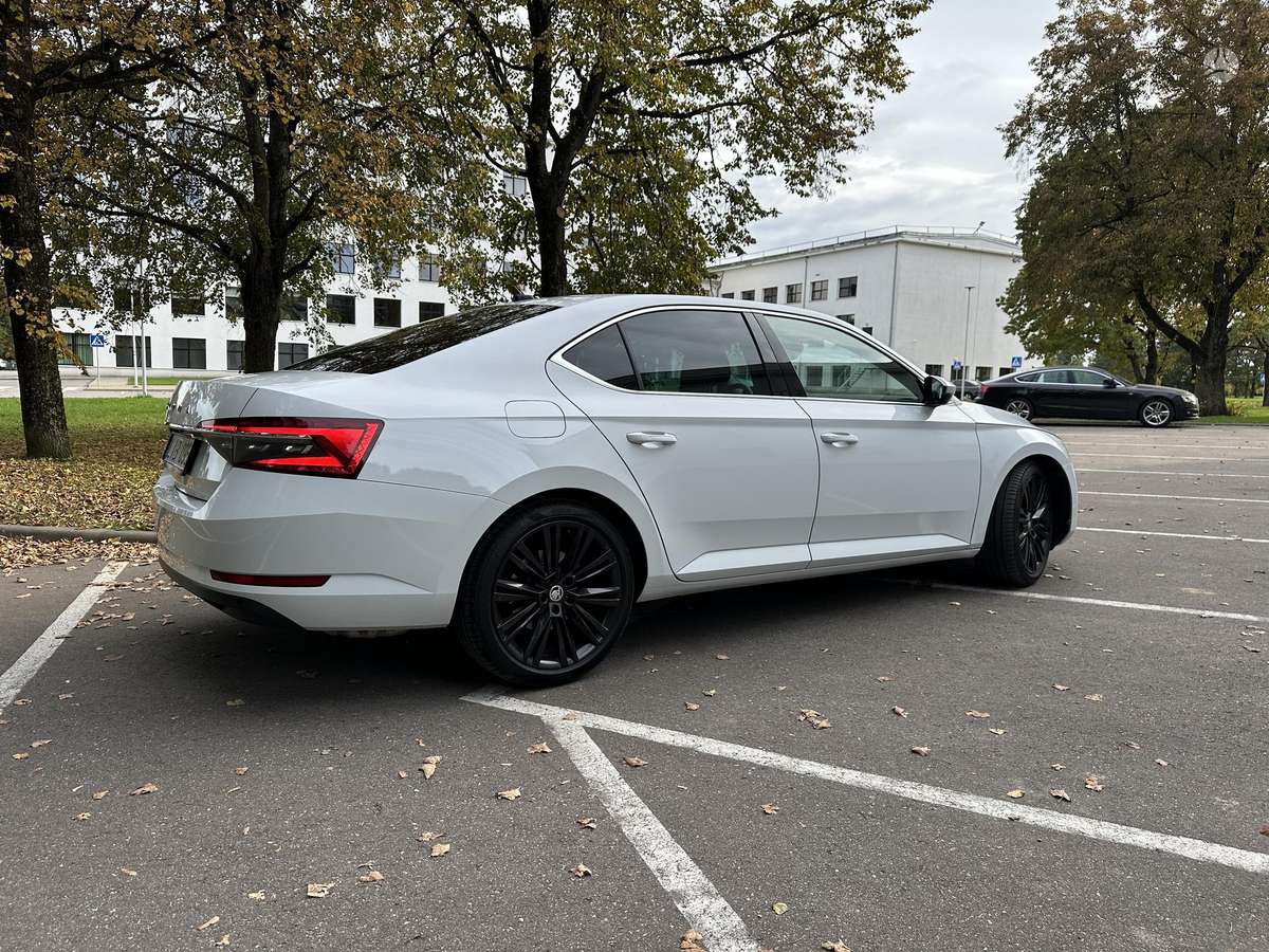 Skoda Superb, 2.0 l., hatchback