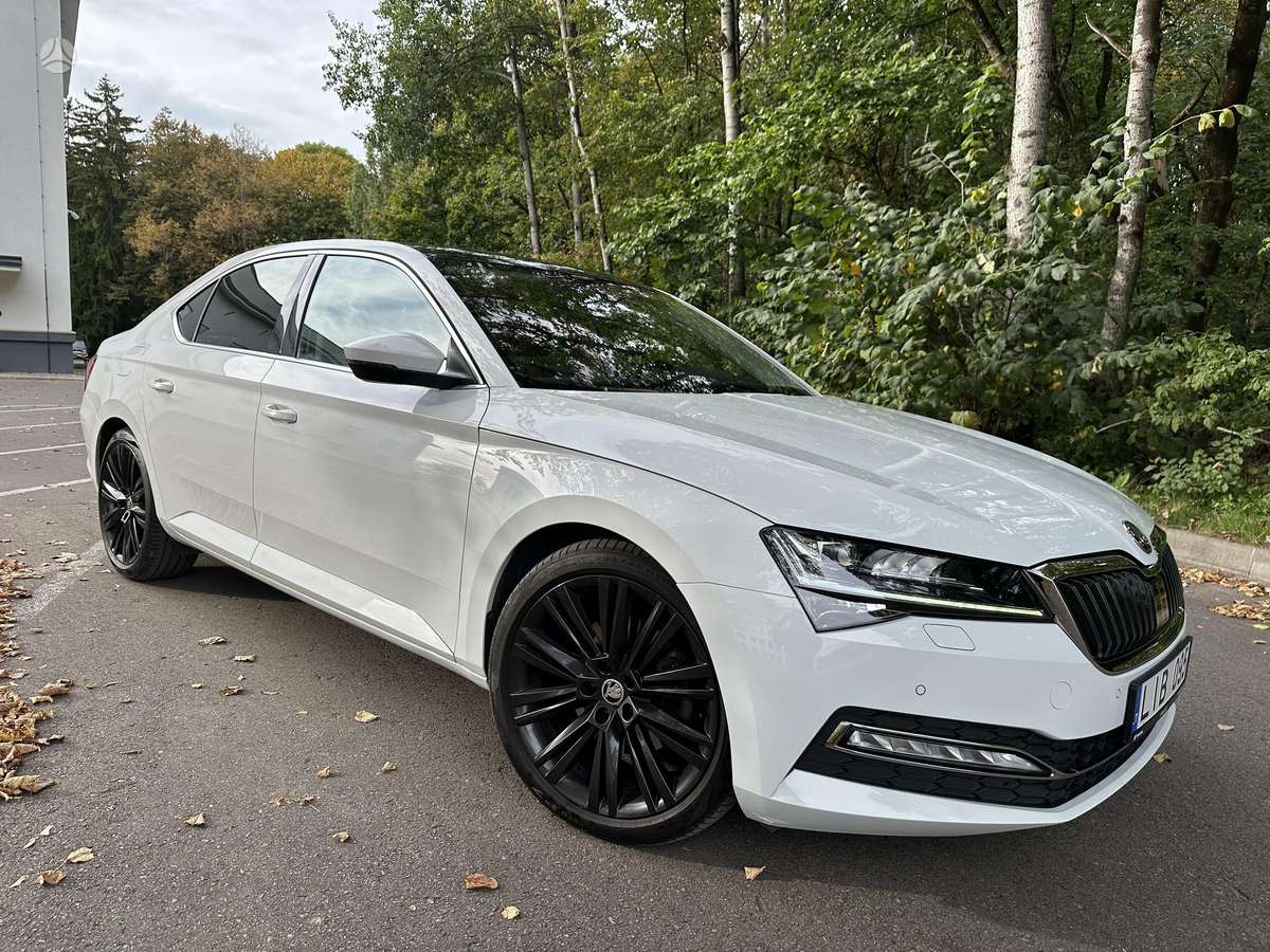 Skoda Superb, 2.0 l., Хэтчбек