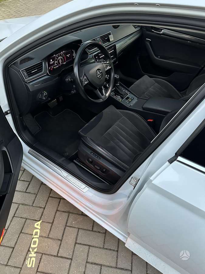 Skoda Superb, 2.0 l., hatchback
