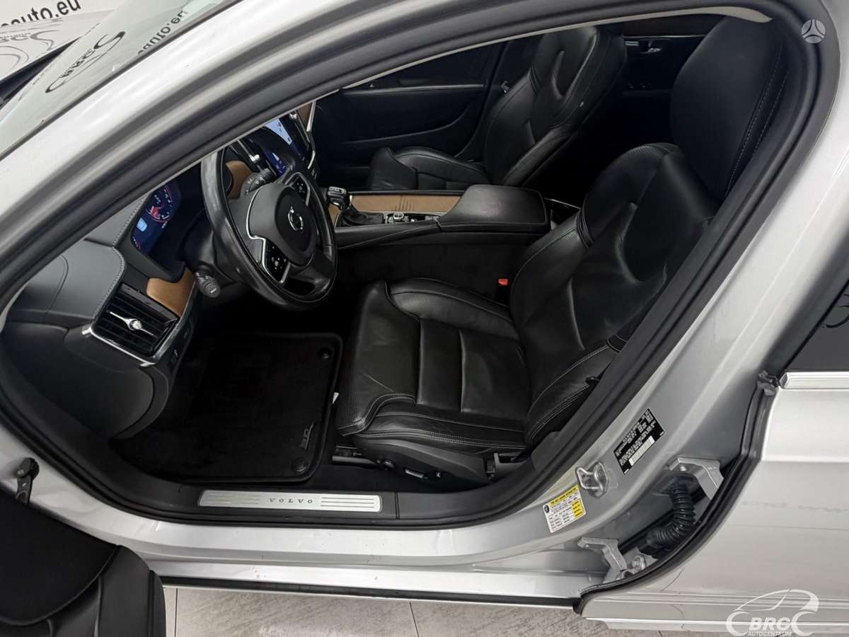 Volvo S90, 2.0 l., Седан