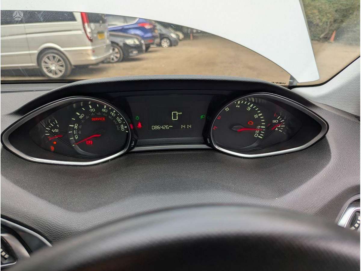 Peugeot 308 engine