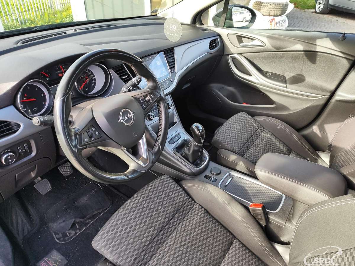 Opel Astra, 1.6 l., hatchback