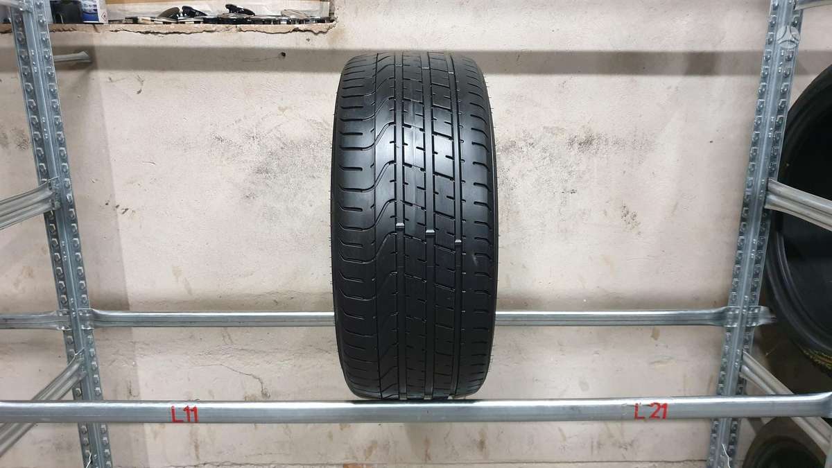 Pirelli PZero TM apie 7mm, summer 225/35 R19