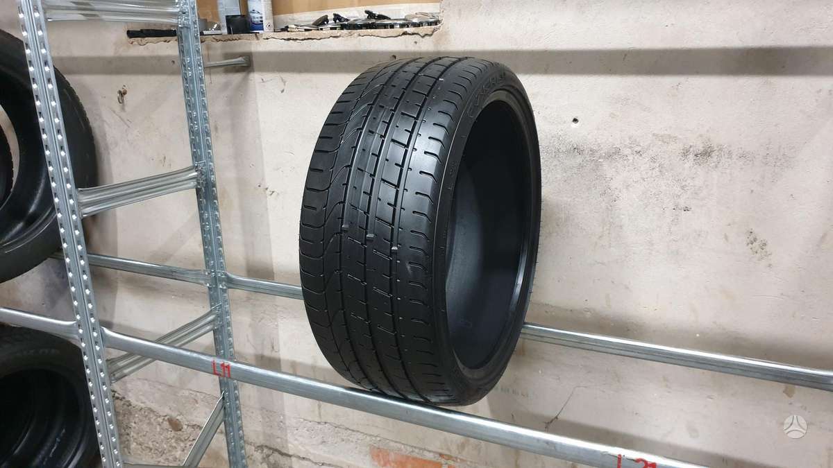 Pirelli PZero TM apie 7mm, summer 225/35 R19
