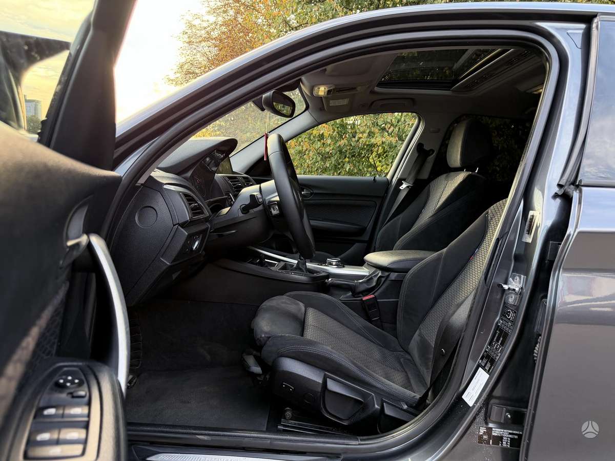 BMW 120, 2.0 l., hatchback