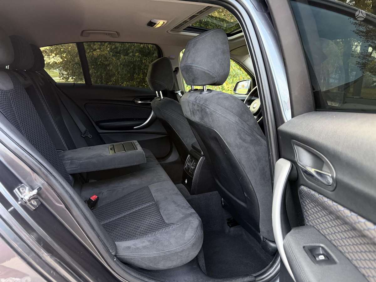 BMW 120, 2.0 l., hatchback