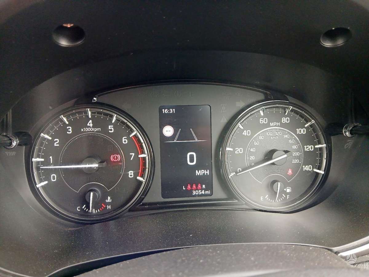 Suzuki Vitara dalimis