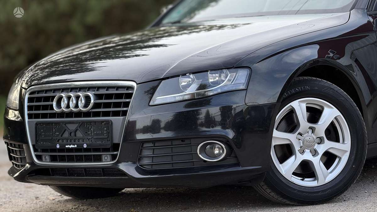 Audi A4, 2.0 l., Седан