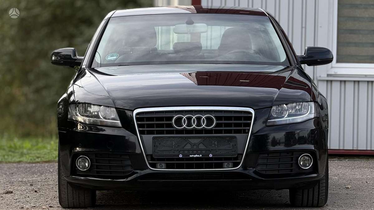 Audi A4, 2.0 l., Седан