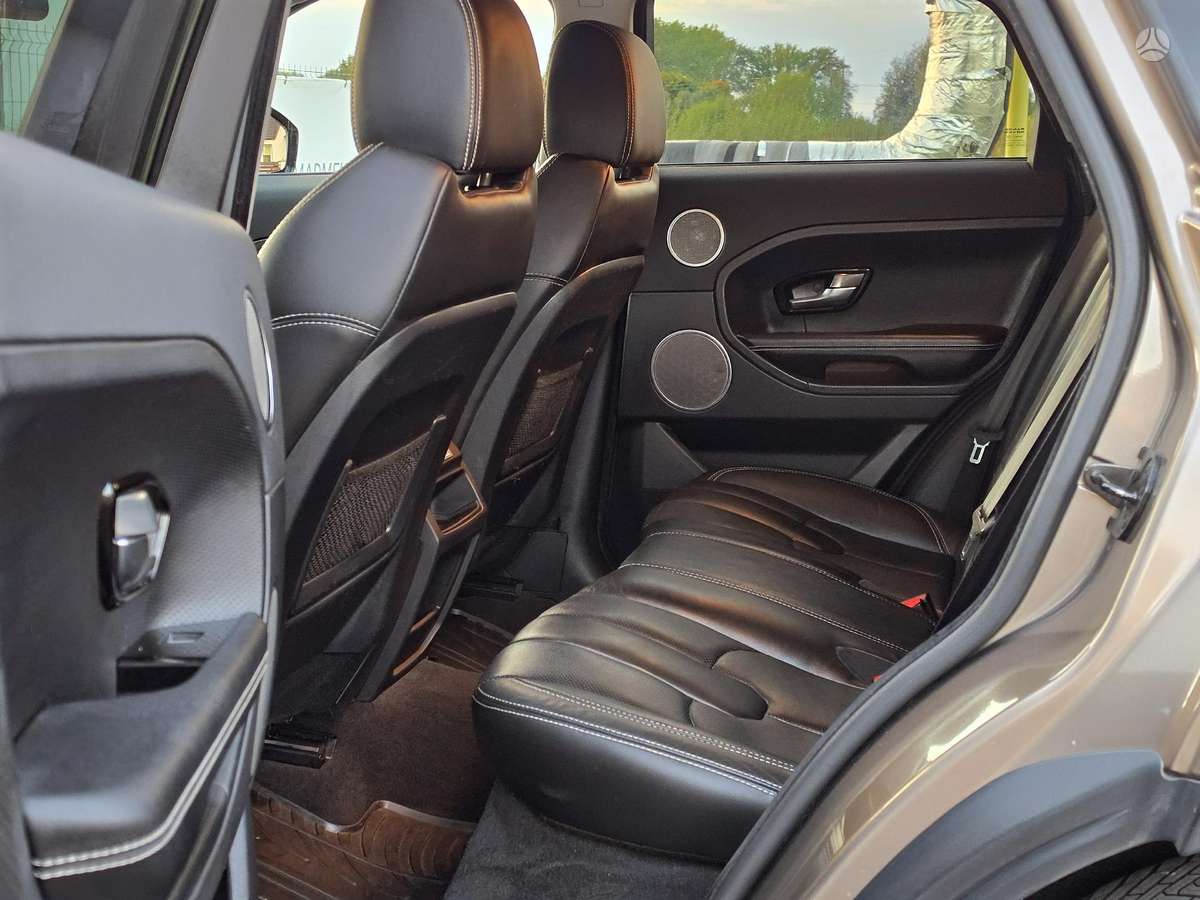 Land Rover Evoque, 2.2 l., off-road / crossover