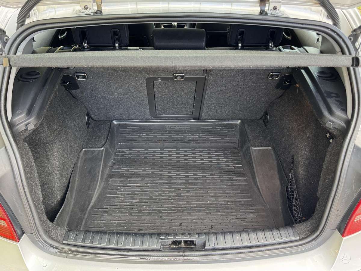 BMW 118, 2.0 l., hatchback