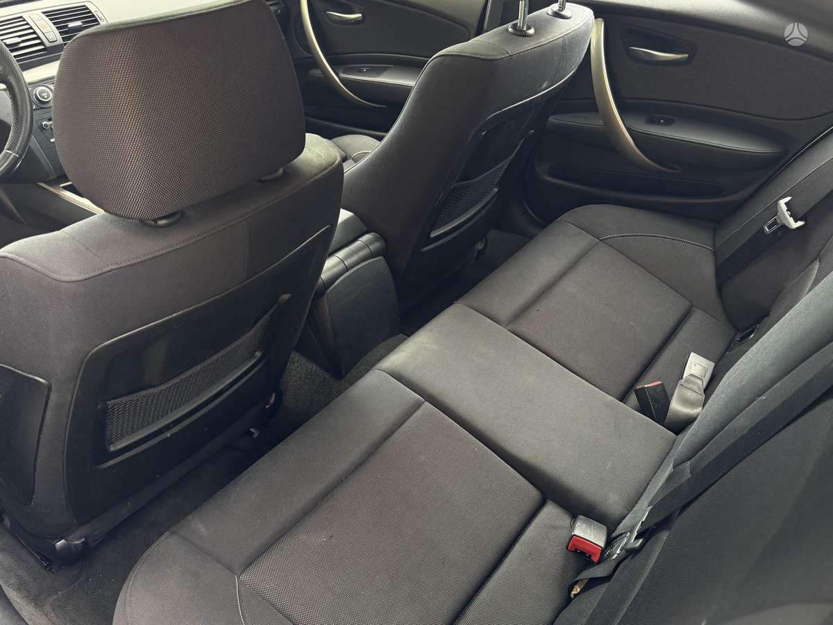BMW 118, 2.0 l., hatchback
