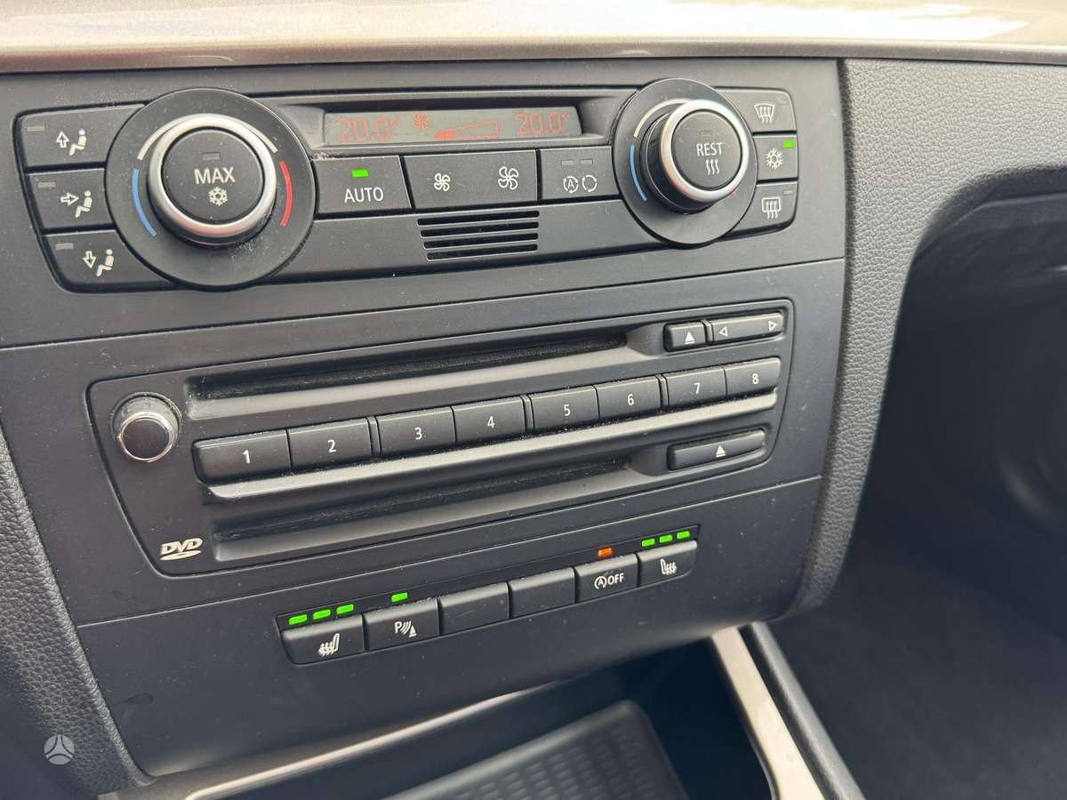 BMW 118, 2.0 l., hatchback