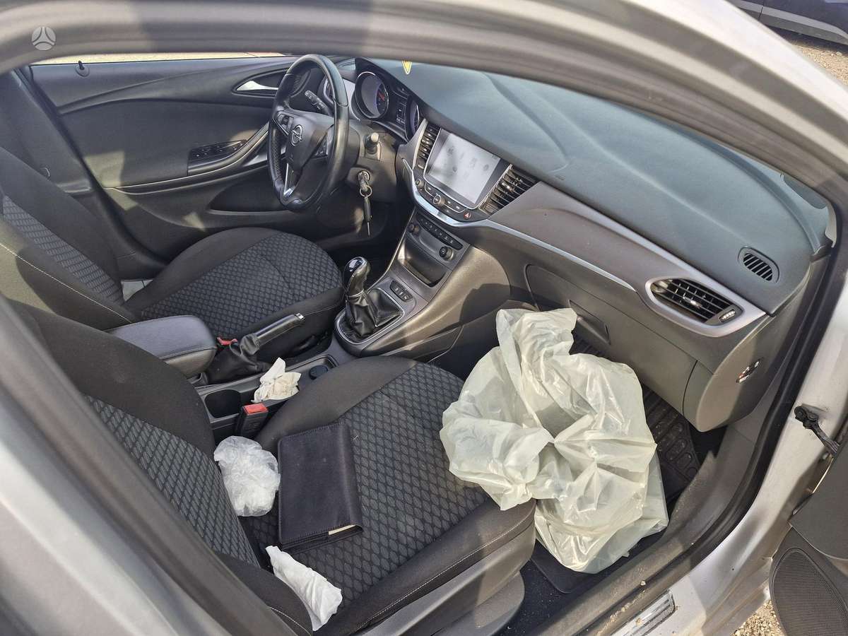 Opel Astra, Универсал