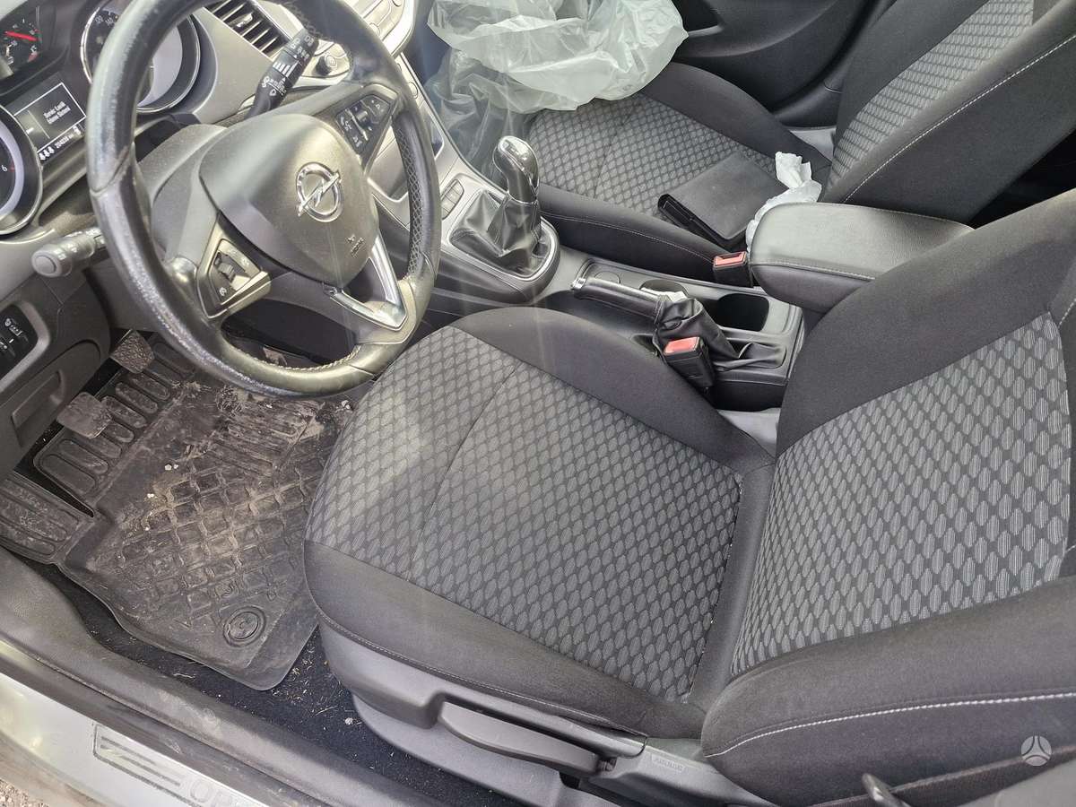 Opel Astra, Универсал
