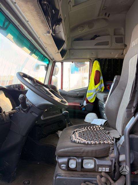 Iveco AS440S45, double sleeper