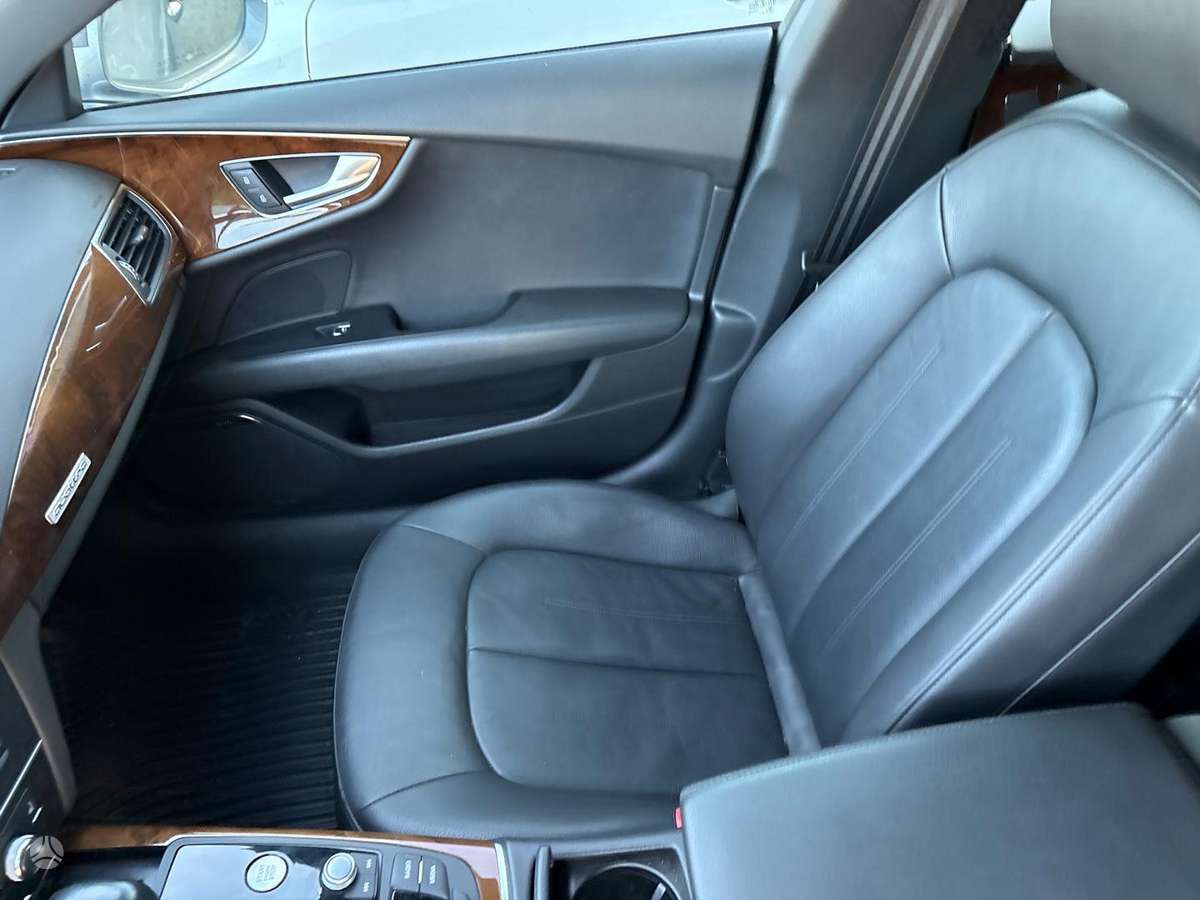 Audi A7, 3.0 l., saloon / sedan