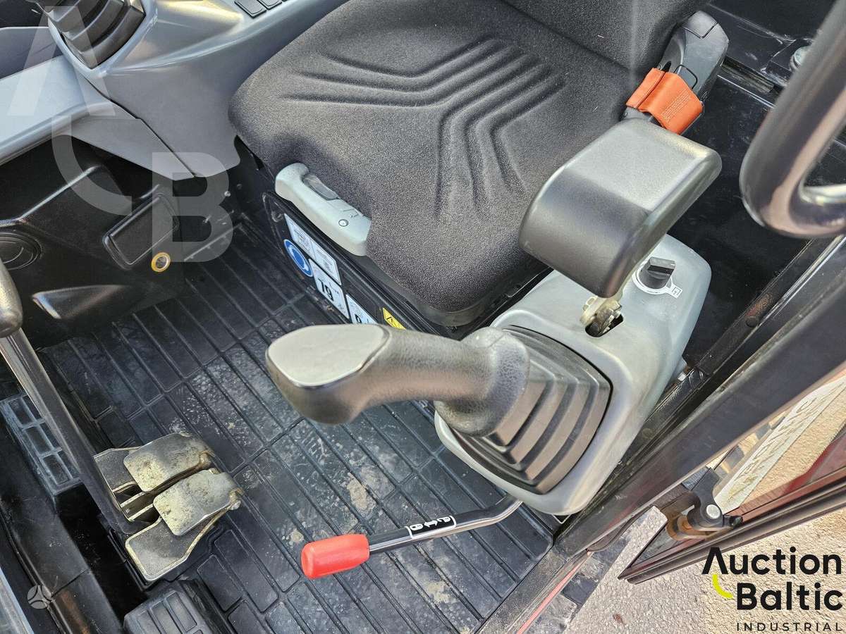 Yanmar SV 26, mini excavator