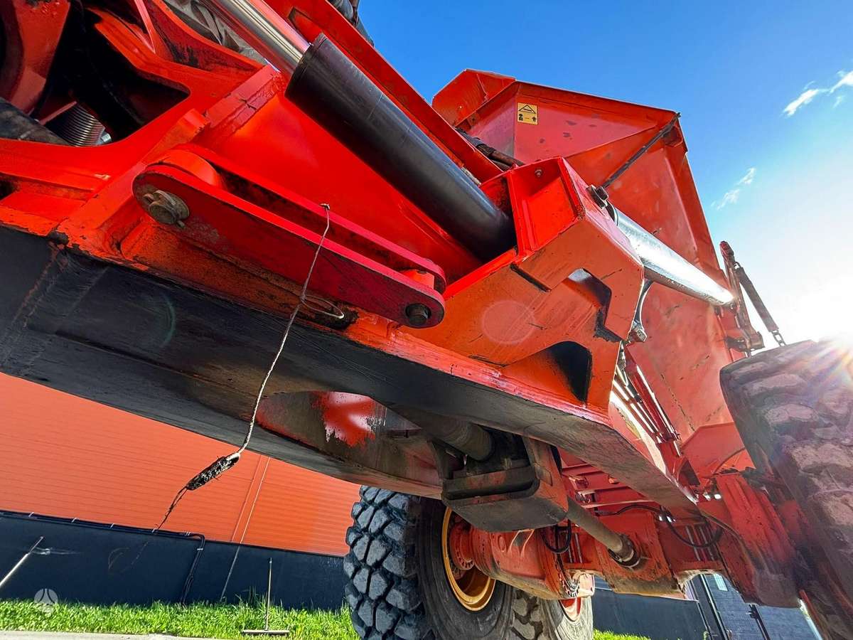 Doosan DA 30 6x6, dumpers / tippers