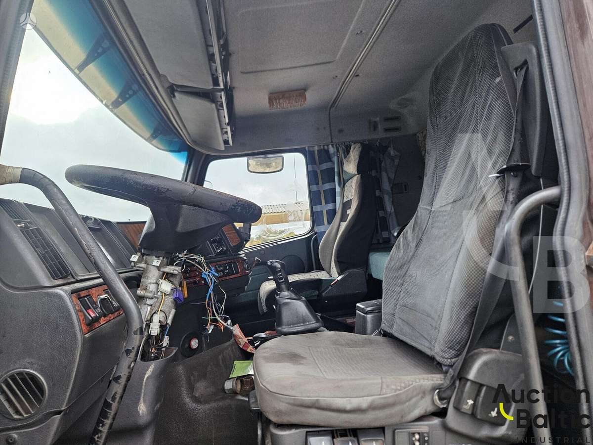 Volvo FH12, cab-chassis trucks