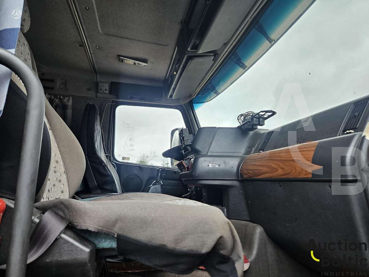 Volvo FH12, cab-chassis trucks