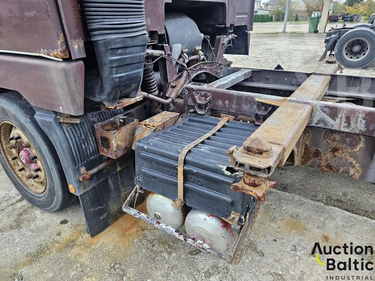Volvo FH12, шасси