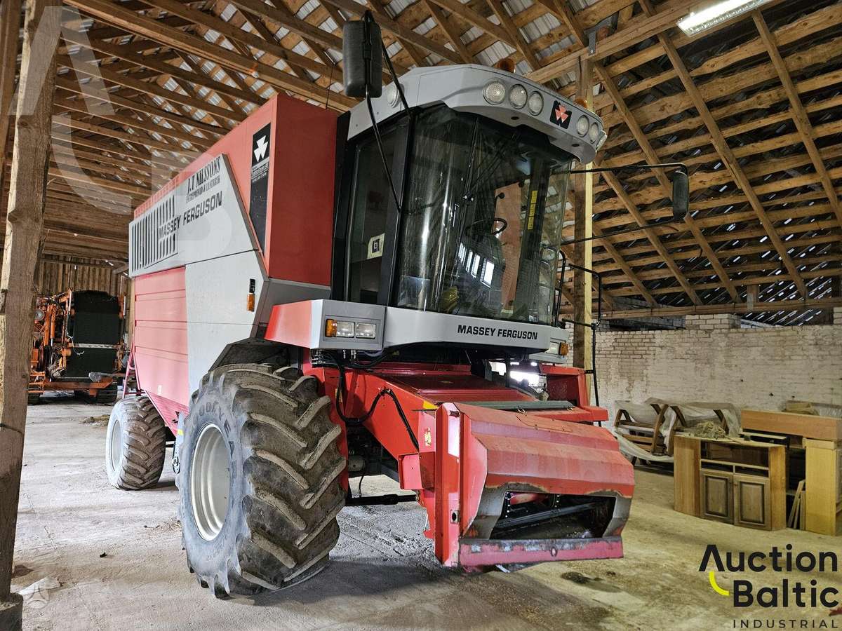 Massey Ferguson 7256, kombainai