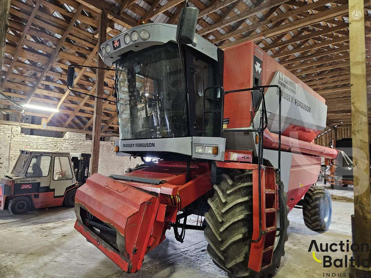 Massey Ferguson 7256, kombainai