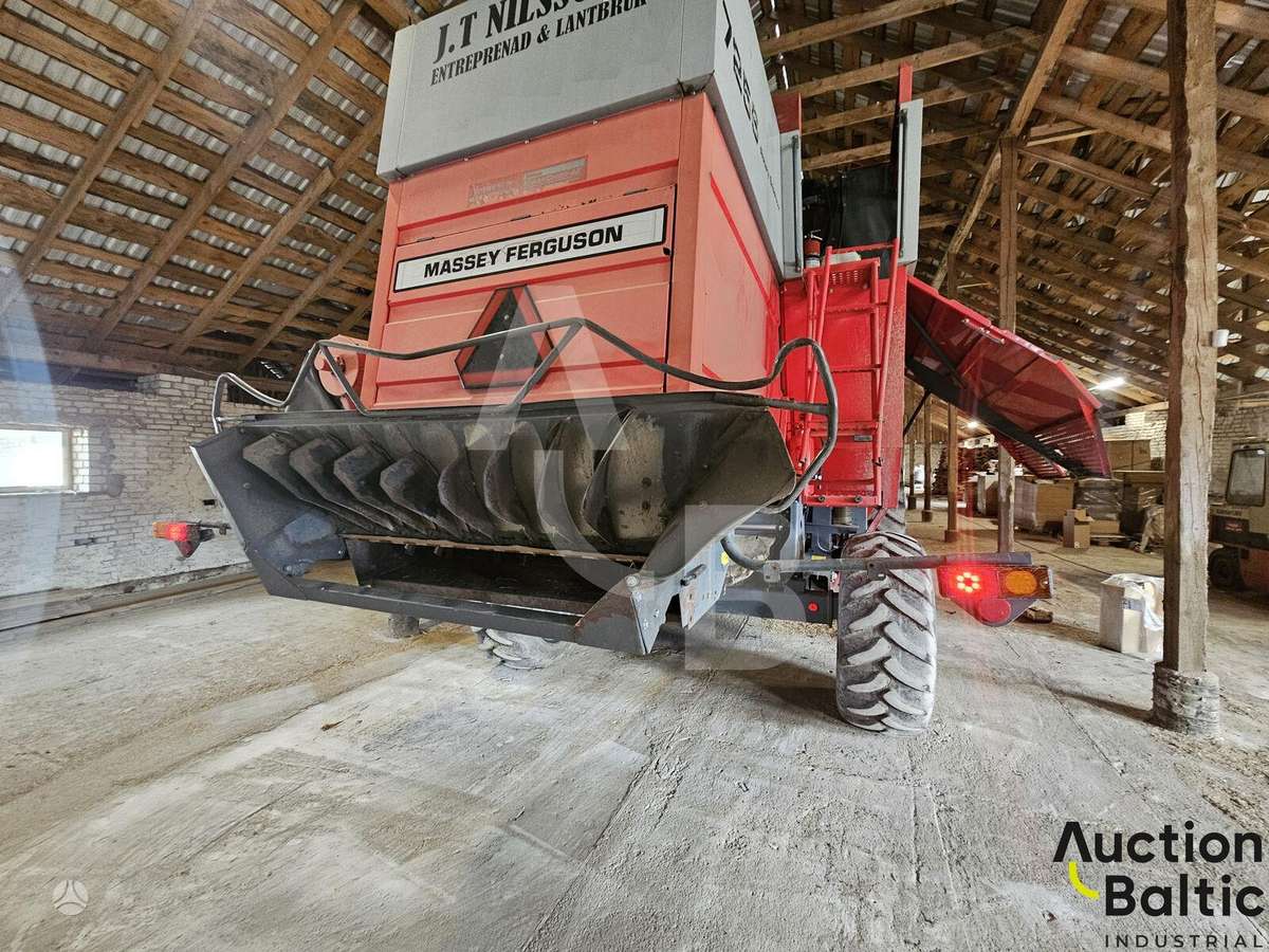 Massey Ferguson 7256, комбайны