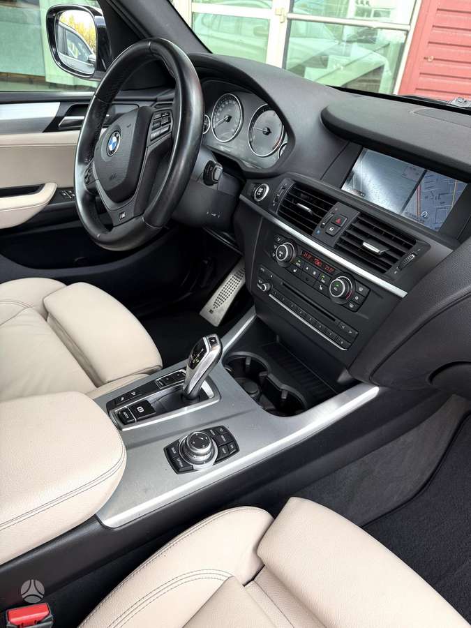 BMW X3, 3.0 l., off-road / crossover
