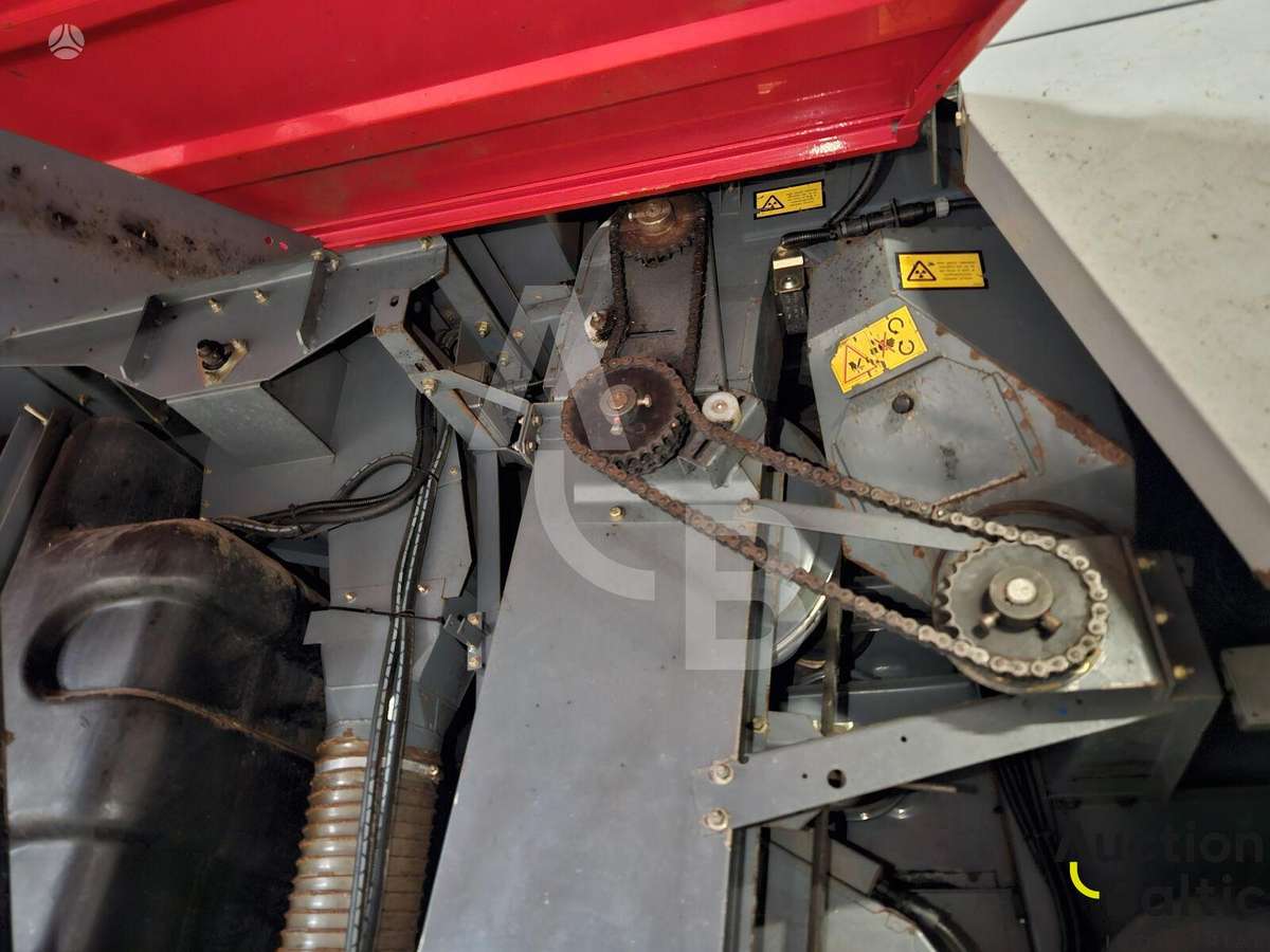 Massey Ferguson 7256, kombainai