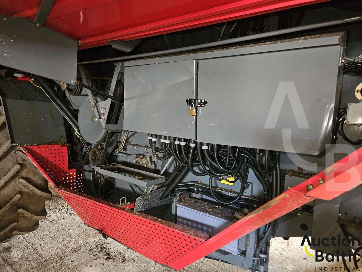Massey Ferguson 7256, комбайны