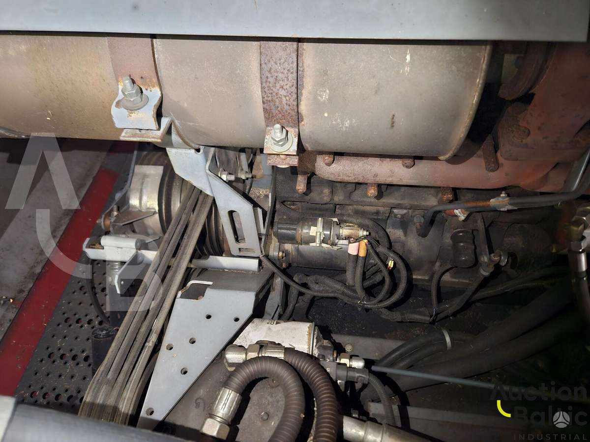 Massey Ferguson 7256, kombainai