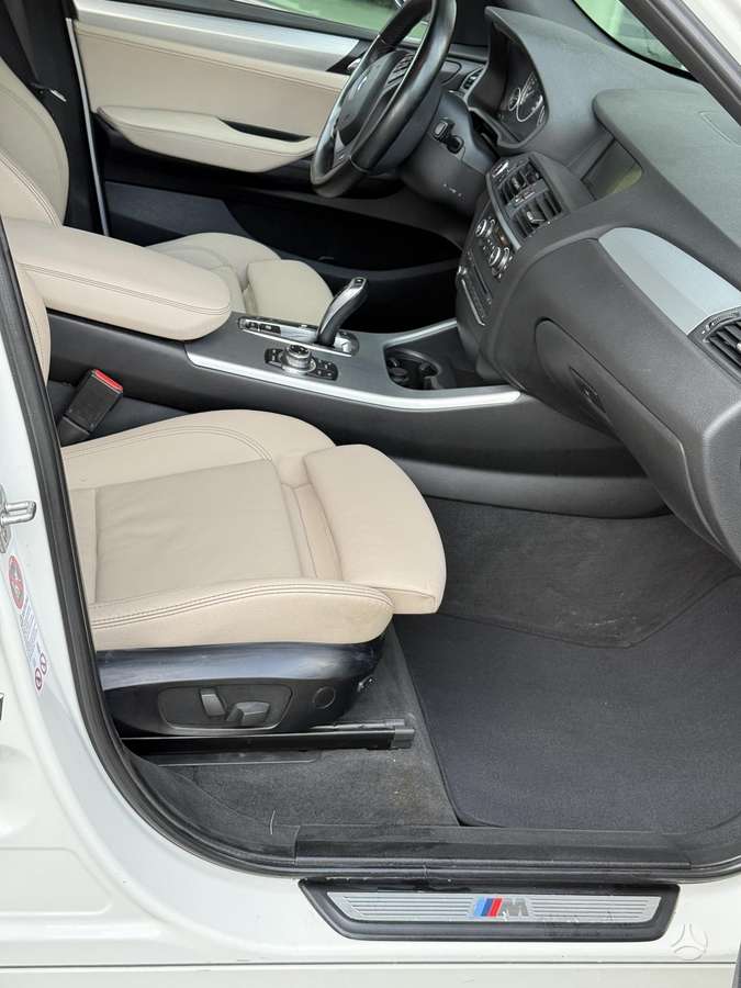 BMW X3, 3.0 l., off-road / crossover