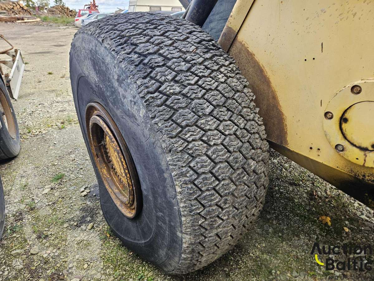 Volvo BM 4600, frontaliniai krautuvai