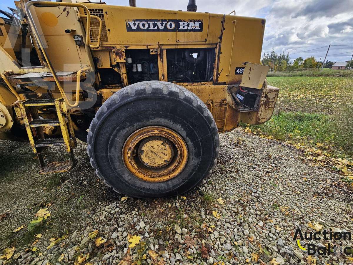 Volvo BM 4600, фронтальные погрузчики