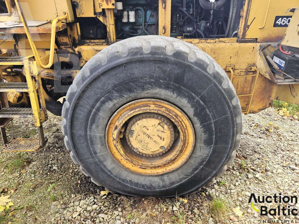 Volvo BM 4600, frontaliniai krautuvai