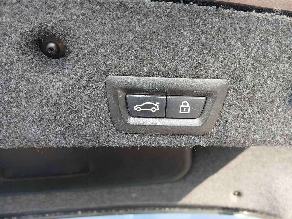 BMW 520, 2.0 l., Седан
