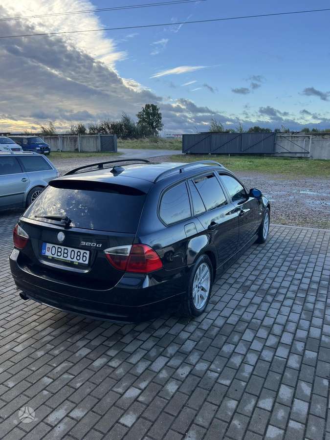 BMW 320, 2.0 l., wagon