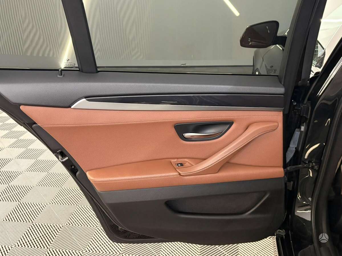 BMW 520, 2.0 l., wagon