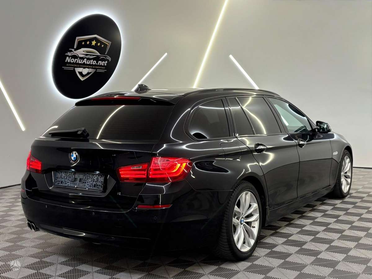 BMW 520, 2.0 l., wagon