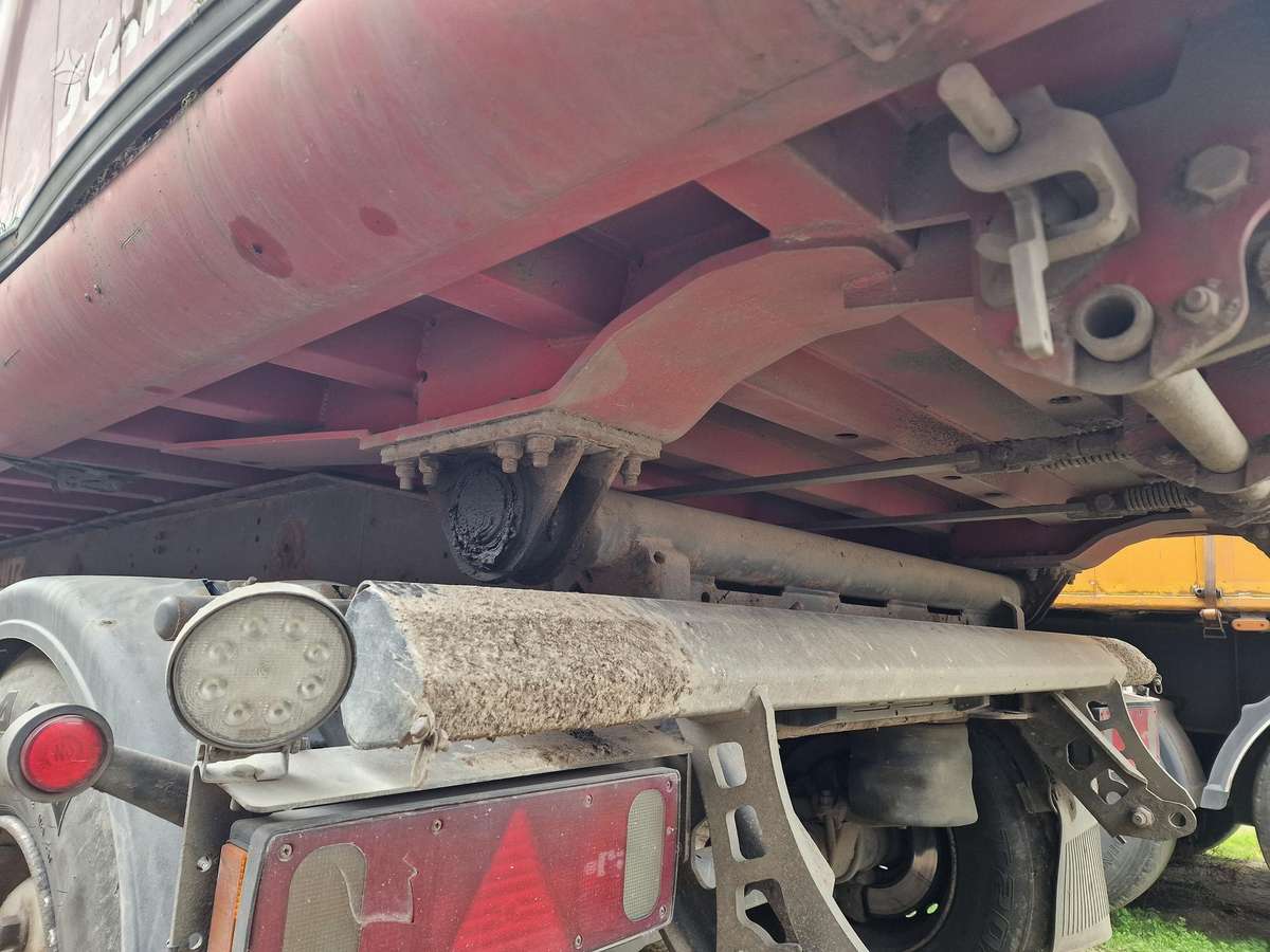 Schmitz SKI 24.8.2, dumper / tipper