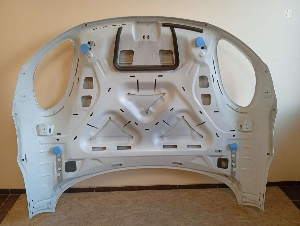 Porsche Macan hood (front, rear), doors
