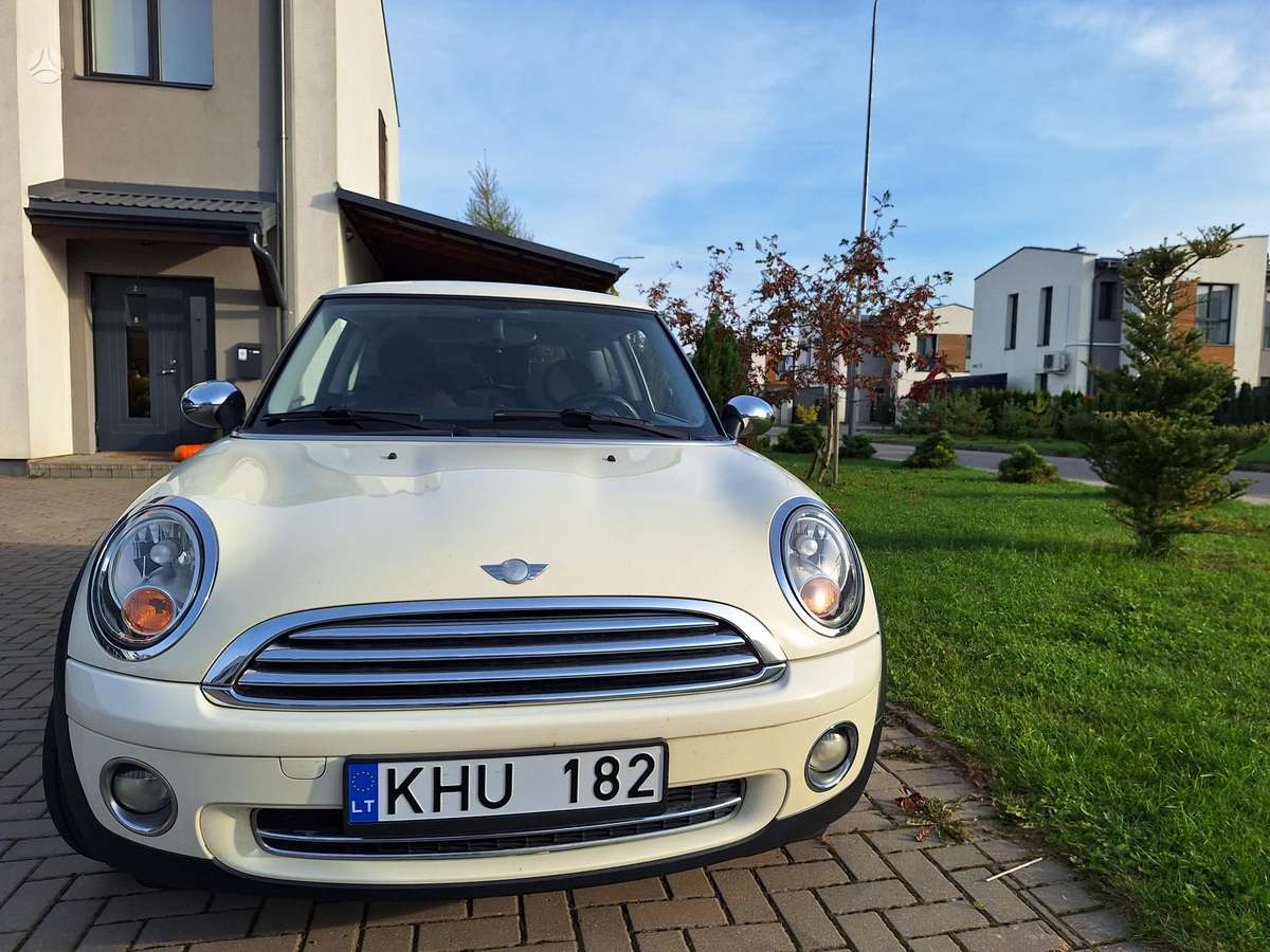 Mini Cooper, 1.4 l., hatchback